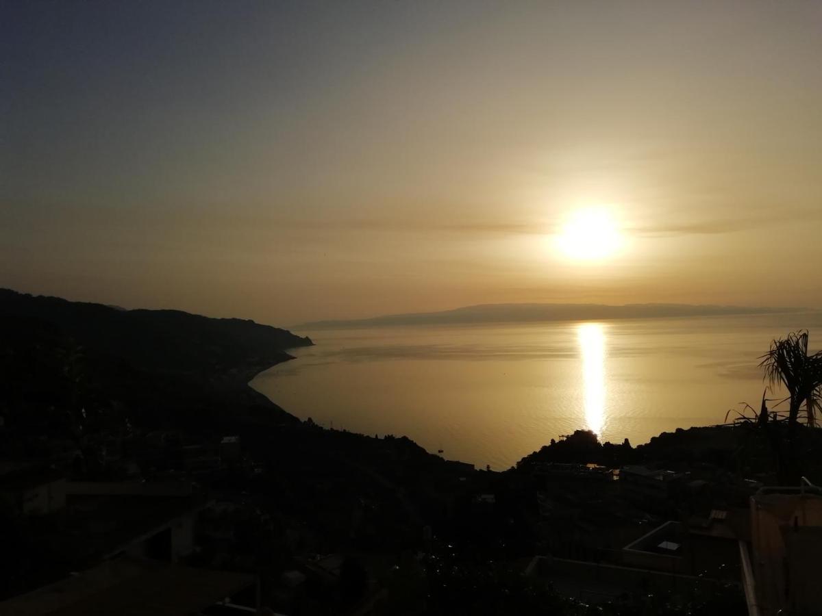 U Castiddanu Breathtaking View Apartment Taormina Exterior photo