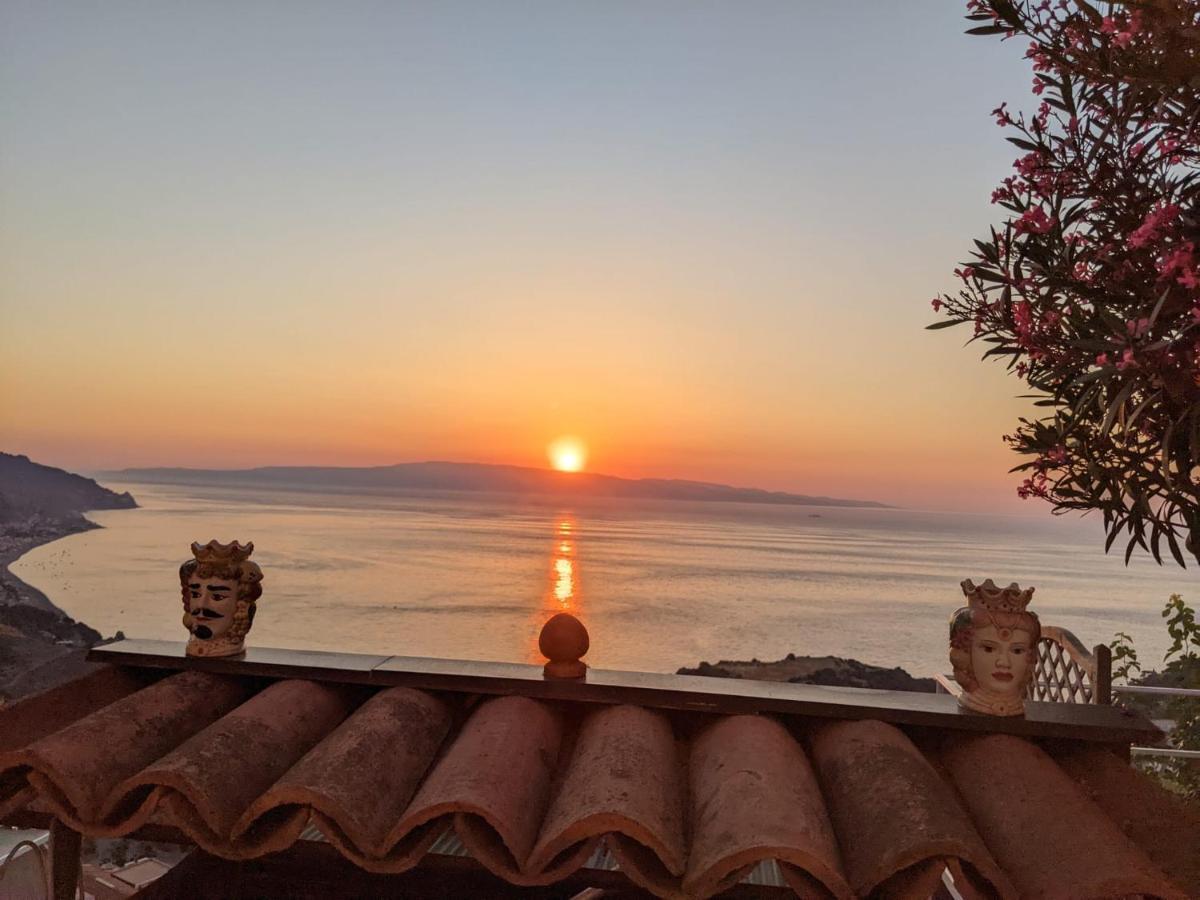 U Castiddanu Breathtaking View Apartment Taormina Exterior photo
